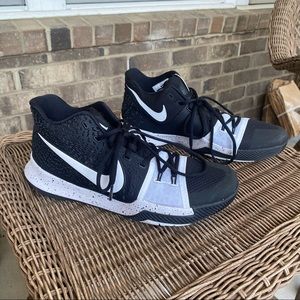 Nike Kyrie 3 Tuxedo Black